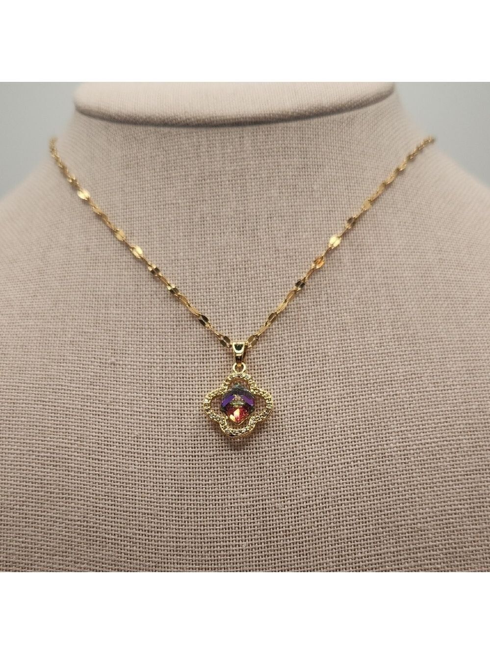 18k Gold Plated Stainless Steel Lip Chain , Prism Style Clover Pendant